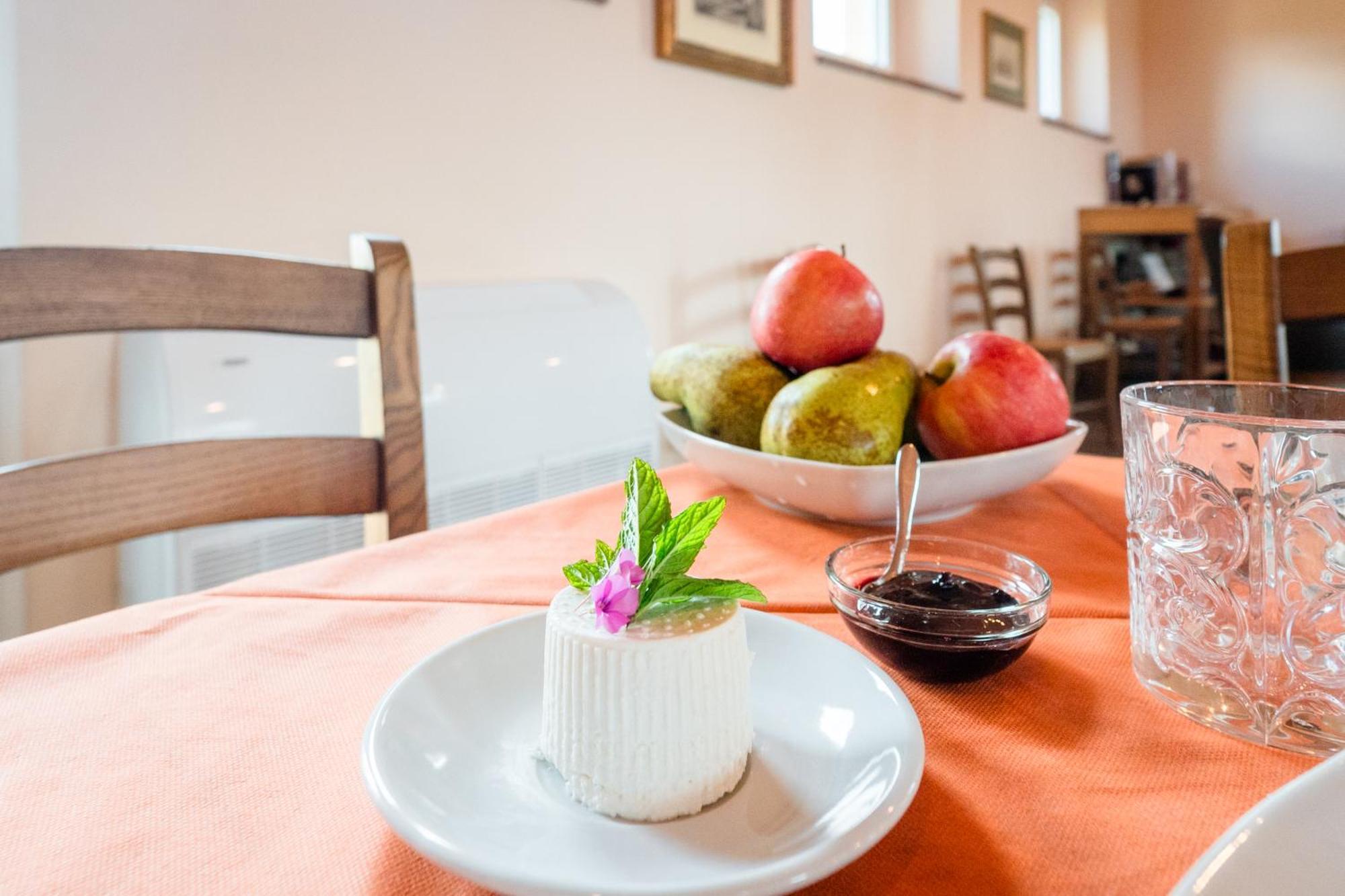 Agriturismo Bio Podere 109 - Wine&Food Альберезе Екстер'єр фото