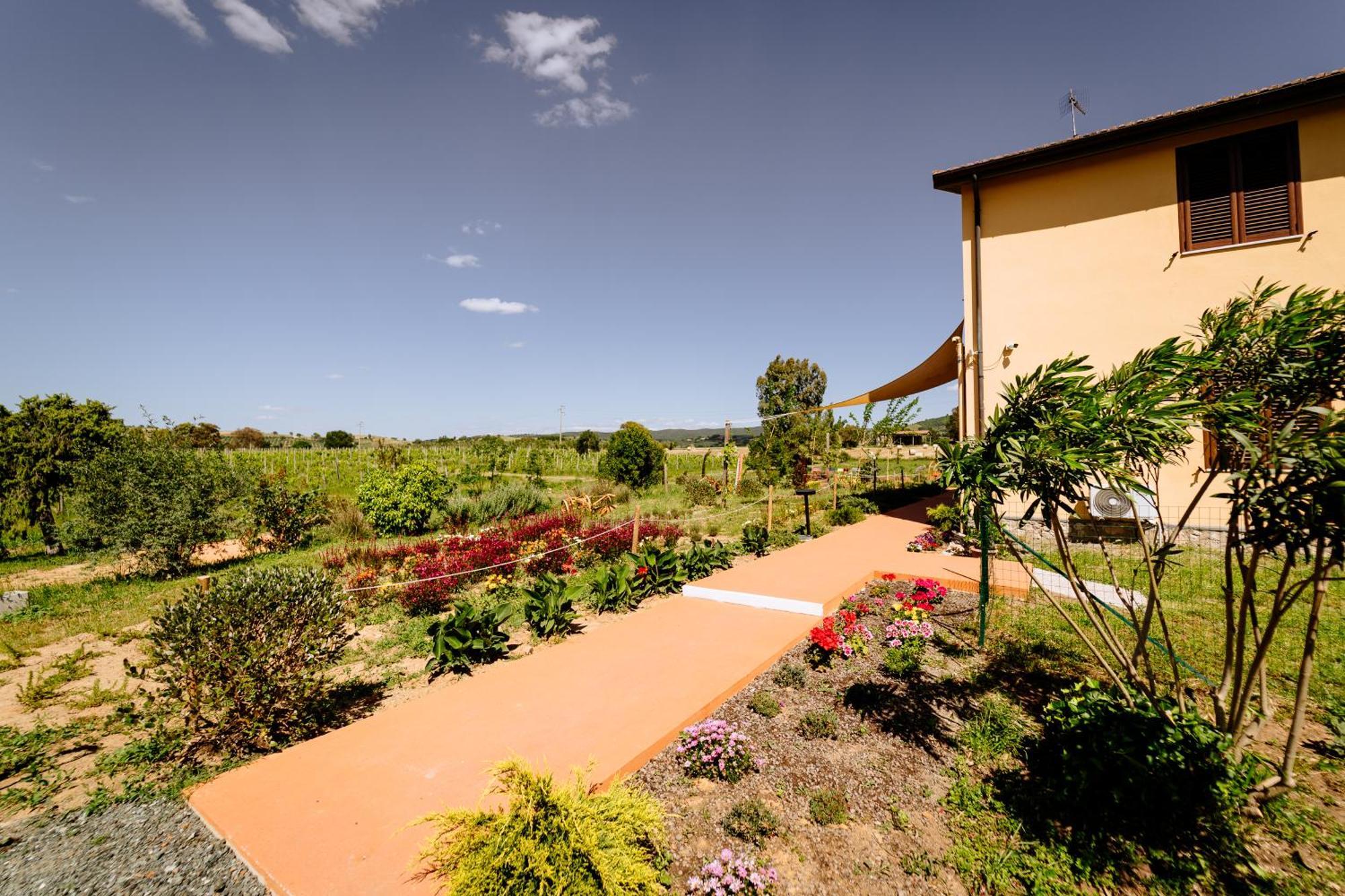 Agriturismo Bio Podere 109 - Wine&Food Альберезе Екстер'єр фото
